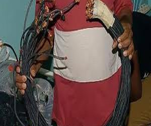   مصر اليوم - ضبط عاطل يقود تشكيل عصابي لسرقة الكابلات التليفونية