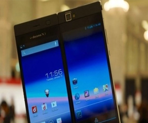 مصر اليوم - هاتف ذكي ياباني بشاشتين من أجل صورة كبيرة أو اثنتين