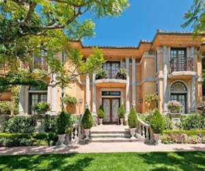   مصر اليوم - كريستينا أغيليرا تشتري منزلًا لقاء 10 ملايين دولار