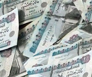   مصر اليوم - ضبط مروّج عملة مزيفة في السويس