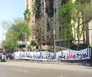   مصر اليوم - وايت نايتس تحاصر وزارة الرياضة وتمنع الموظفين من الدخول