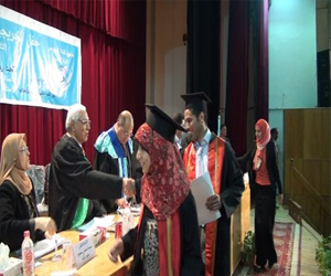   مصر اليوم - تكريم أوائل طب بشري في جامعة قناة السويس