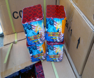   مصر اليوم - ضبط تاجر بحوزته 50 ألف وحدة ألعاب نارية قبل ترويجها في الدقهلية