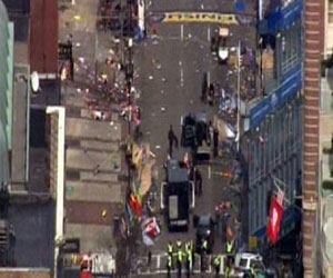   مصر اليوم - المحققون في تفجيري بوسطن يبحثون عن رجلين ظهرا في صور