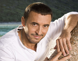   مصر اليوم - أمد يد التعاون والدعم لأي صوت عربي واعد