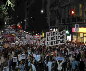   مصر اليوم - مظاهرات مناهضة للحكومة في الأرجنتين