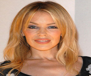   مصر اليوم - تكريم كيلي مينوج لجهودها في مكافحة السرطان