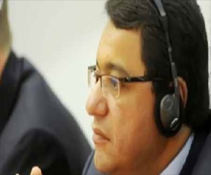   مصر اليوم - الوسط يدعو مرسي لإقالة حكومة قنديل