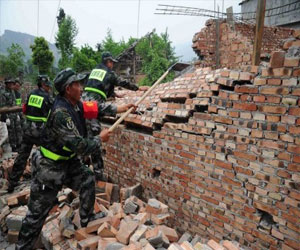   مصر اليوم - استمرار أعمال الإغاثة إثر زلزال جنوب غرب الصين