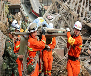   مصر اليوم - الصين: 180 قتيلاً وأكثر من 11 ألف جريح في هزة في الجنوب