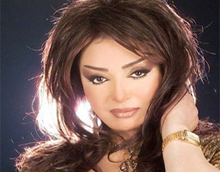   مصر اليوم - حزينة على مصر وأعيش حالة سيئة بسبب الأحداث