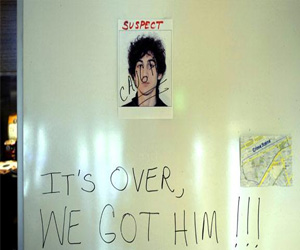   مصر اليوم - جوهر يتخاطب مع المحققين كتابيًا