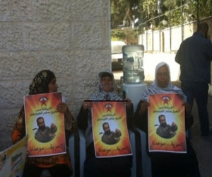   مصر اليوم - اعتقالات وهدم خيمة تضامن مع العيساوي في القدس