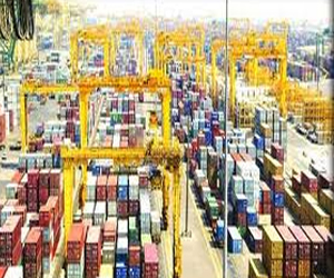   مصر اليوم - عقود للمناطق الحرة مع شركات في البصرة