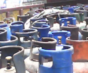   مصر اليوم - ضبط 100 اسطوانة بوتغاز مهربة في الدقهلية