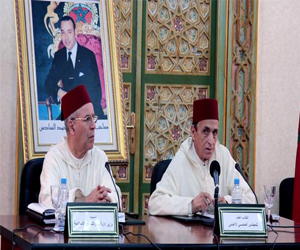 مصر اليوم - مؤسسة دينية رسمية تفتي بإقامة الحد على من يغير دينه في المغرب