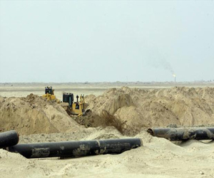 مصر اليوم - قصف آبار النفط السوري بعد قرار أوروبي بشرائه