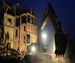   مصر اليوم - انهيار مبنى دكا: القبض على 2 من مالكي مصانع الألبسة