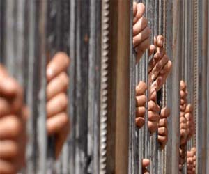   مصر اليوم - ضبط هارب من تنفيذ عقوبة الإعدام في الإسكندرية