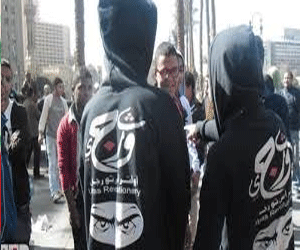   مصر اليوم - أولتراس ثورجى في المنصورة يندد بالقبض على زملائهم