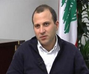   مصر اليوم - جنبلاط يهاجم وزير الطاقة اللبناني