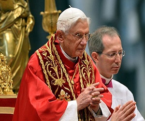   مصر اليوم - قداسة البابا بنديكتوس السادس عشر يعود إلى الفاتيكان