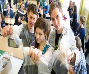 مصر اليوم - تلامذة ألمان يقررون طواعية التخلي عن هواتفهم الذكية