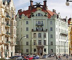 مصر اليوم - انطلاق مكتبة معهد جوتة المتنقلة نحو مدارس ونوادي دلتا مصر