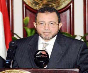   مصر اليوم - قنديل يشيد بالقوات المسلحة لمساهمتها الفاعلة في مشروعات التنمية