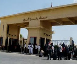   مصر اليوم - 3 وفود تعبر ميناء رفح البري بين مصر وقطاع غزة الجمعة