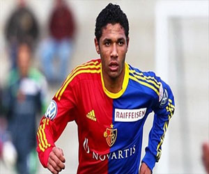   مصر اليوم - بازل السويسري يتعاقد مع النني حتى عام 2017