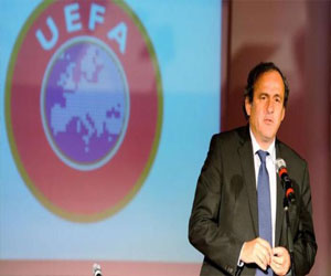   مصر اليوم - بلاتيني يرغب في تسجيل المناقشات بين الحكام