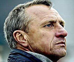   مصر اليوم - برشلونة يحتفي بمرور ربع قرن على ثورة كرويف