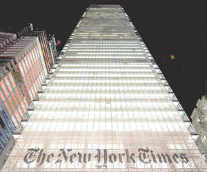   مصر اليوم - نيويورك تايمز تخطف العناوين بفضل قرائها الإلكترونيين