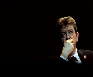   مصر اليوم - زعيم اليسار الفرنسي المتشدد يدعو إلى التظاهر الأحد