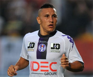   مصر اليوم - الاتحاد المغربي يحصل على جواز سفر للاعب أدريان ريجاتان