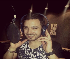 مصر اليوم - كميل شمعون يُسجل حب حب ويقدمها باللهجة العراقية