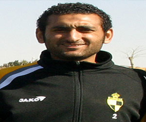   مصر اليوم - إصابة أحمد سمير مدافع الزمالك بضيق في التنفس