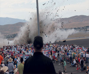   مصر اليوم - مقتل شخص وإصابة 18 في تحطم طائرة خلال عرض جوي