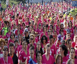   مصر اليوم - سيدات مدريد يواجهن سرطان الثدي والعنف بالركض