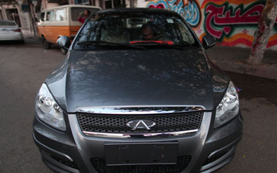   مصر اليوم - السيارات الصينية تغزو أسواق قطاع غزة بشكلها الجميل وسعرها المغري