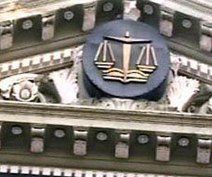   مصر اليوم - إدانة فرنسي بعام سجن لشتمه جزائري في عروبته