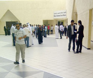   مصر اليوم - إخلاء سبيل طالب اتهم بإهانة ملك البحرين على تويتر