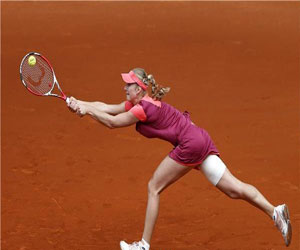   مصر اليوم - ماكاروفا تُفجر مفاجأة وطيح بأزارينكا من مدريد