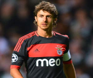   مصر اليوم - أيمار: لاعبو الكرة يتخيلون أنهم يستطيعون اللعب حتى سن الـ60