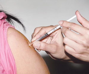   مصر اليوم - حملة تطعيمات ضد مرض سرطان عنق الرحم في كينيا