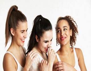 مصر اليوم - المرح يساعد في التغلب على آلام سرطان الثدي