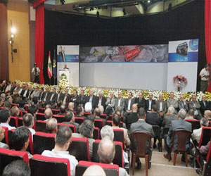   مصر اليوم - إذاعة النور تحتفل بـ اليوبيل الفضي لانطلاقتها