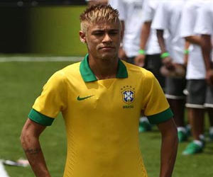   مصر اليوم - نيمار يؤكد: المونديال الهدف الرئيسي