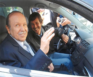   مصر اليوم - سلال يُطَمْئِن الجزائريين على صحة الرئيس بوتفليقة